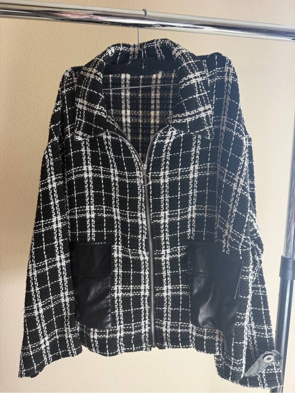 SHEIN Black and White Plaid Zip-Up Jacket with Faux Leather Pockets